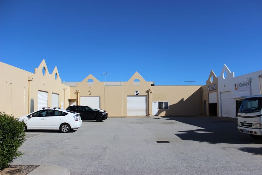 Click to view all images Unit 6/101 Winton Road Joondalup WA 6027 - Image 2