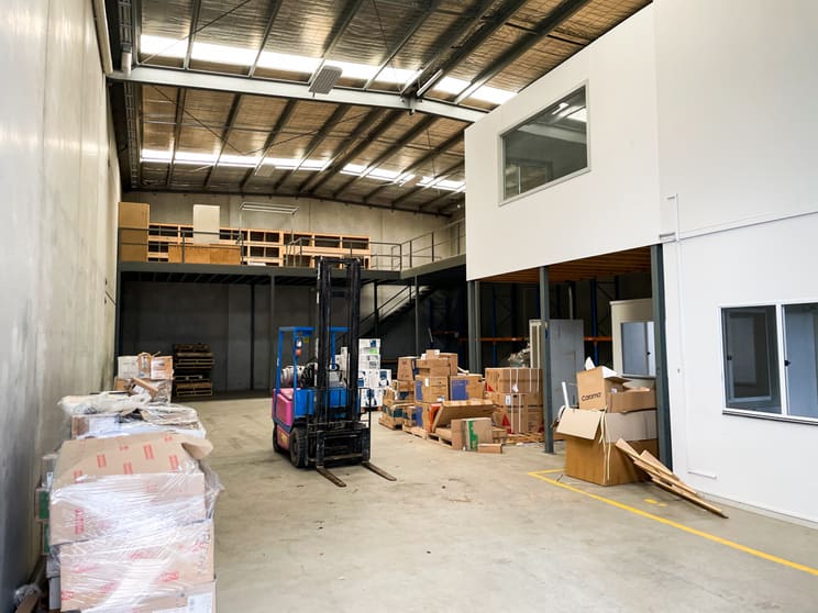 Click to view all images Factory 3/7-8 Len Thomas Place Narre Warren VIC 3805 - Image 3