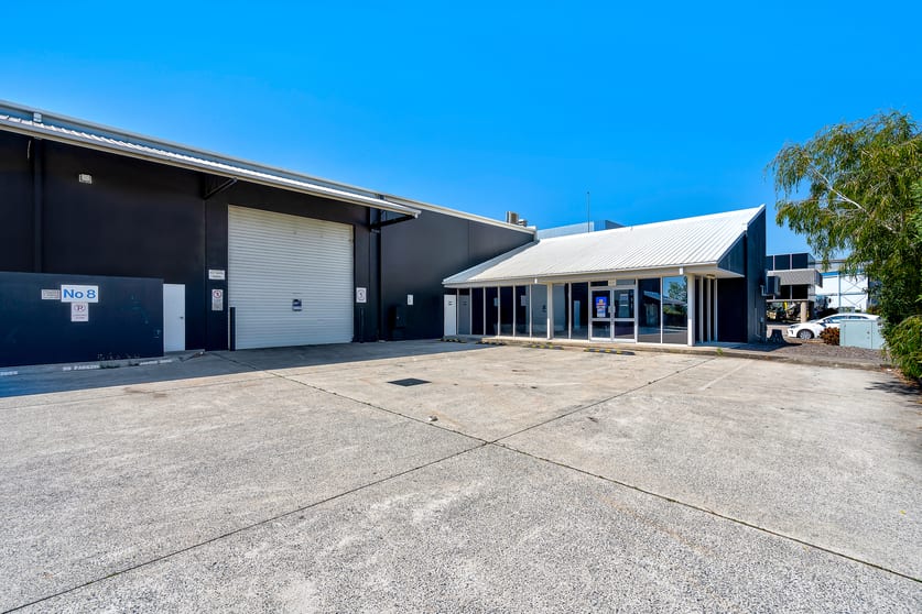 Click to view all images 8 Hampshire Street Archerfield QLD 4108 - Image 2