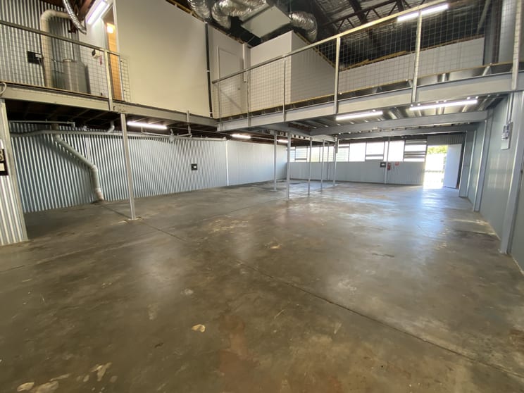 Click to view all images 3/55 Railway Parade Rocklea QLD 4106 - Image 3