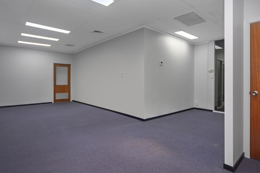 Click to view all images 18A/24-29 Kinghorne Street Nowra NSW 2541 - Image 3