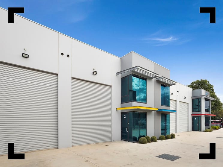 Click to view all images 3/25-35 Centre Way Croydon South VIC 3136 - Image 1