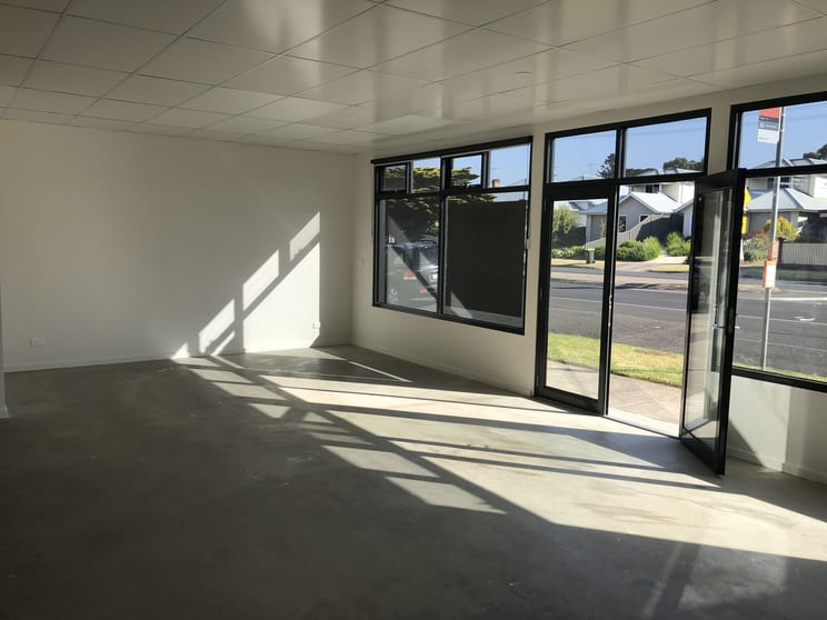 Click to view all images 49a King Street Queenscliff VIC 3225 - Image 3