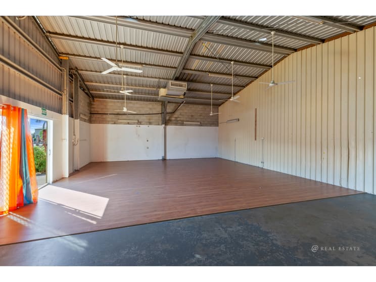 Click to view all images 12 Industrial Avenue Yeppoon QLD 4703 - Image 3