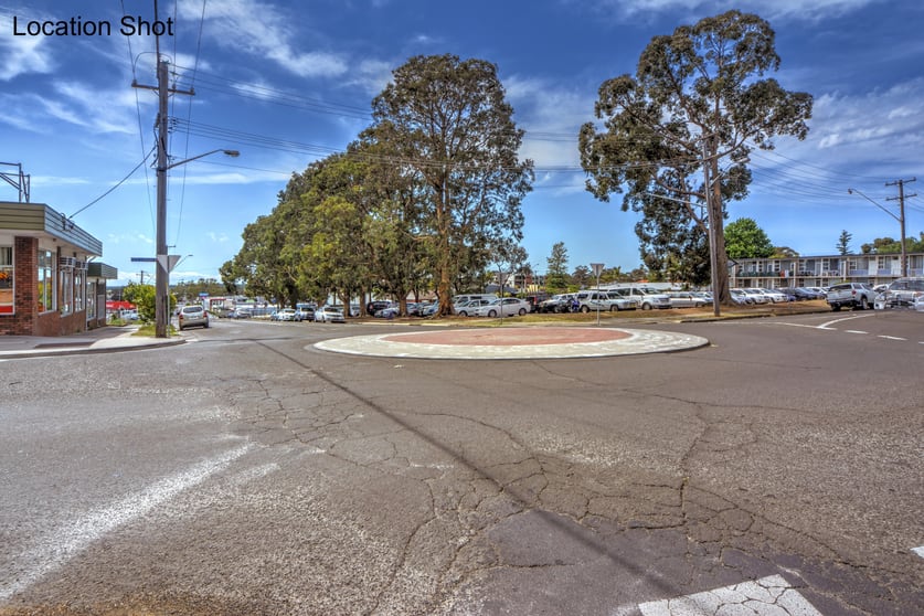 Click to view all images 2 Burr Avenue Nowra NSW 2541 - Image 3