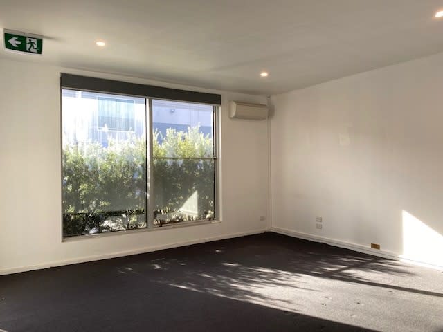 Click to view all images 3/12 Henderson Road Knoxfield VIC 3180 - Image 2