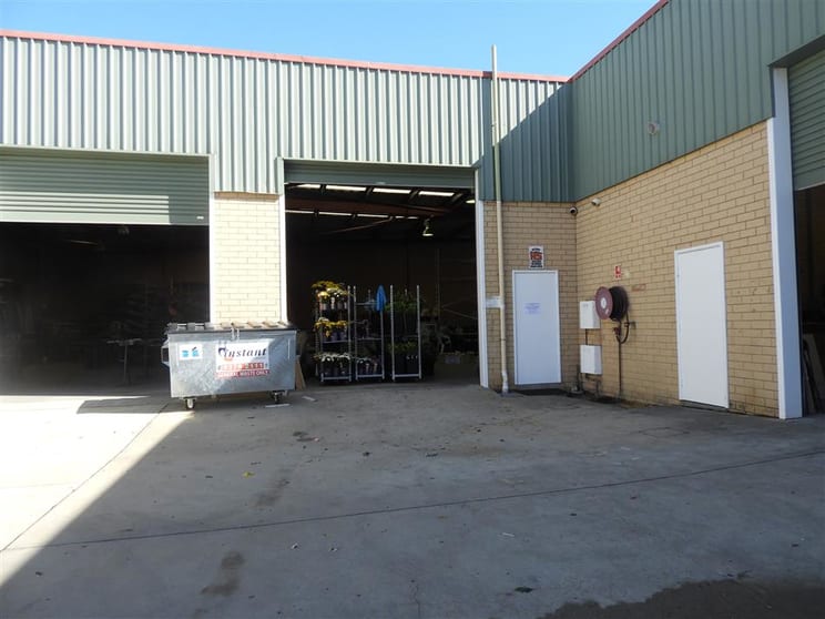 Click to view all images 1/126-130 Bannister Road Canning Vale WA 6155 - Image 2