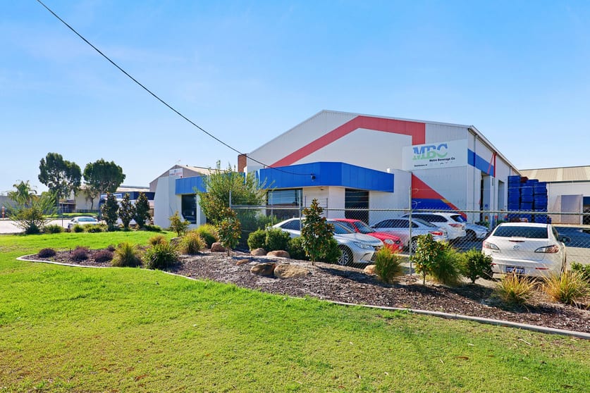 Click to view all images Unit 1/11 Ferguson Street Kewdale WA 6105 - Image 2