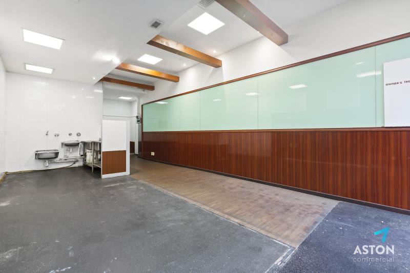 Click to view all images Shop 4/221 Queen Street Melbourne VIC 3000 - Image 2