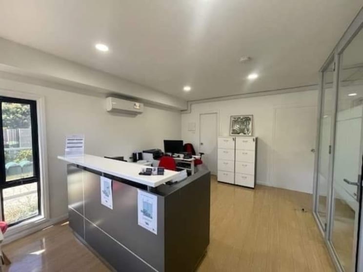 Click to view all images 1/142 Nicholson street Coburg East VIC 3056 - Image 3