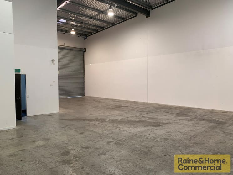 Click to view all images 1/459 Tufnell Road Banyo QLD 4014 - Image 2