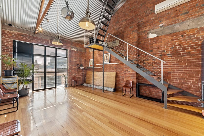 Click to view all images 9 Hillingdon Place Prahran VIC 3181 - Image 2