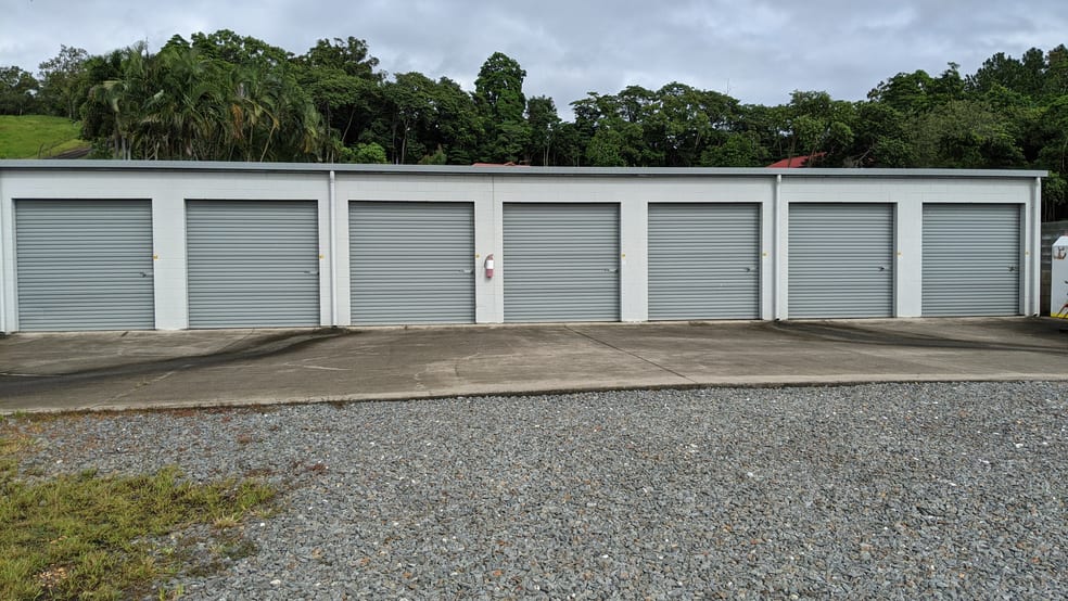 Click to view all images 57 Pringle Street Mossman QLD 4873 - Image 3