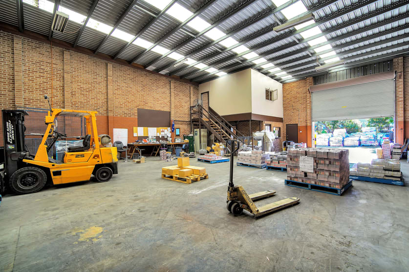 Click to view all images 1/32 Investigator Drive Unanderra NSW 2526 - Image 2