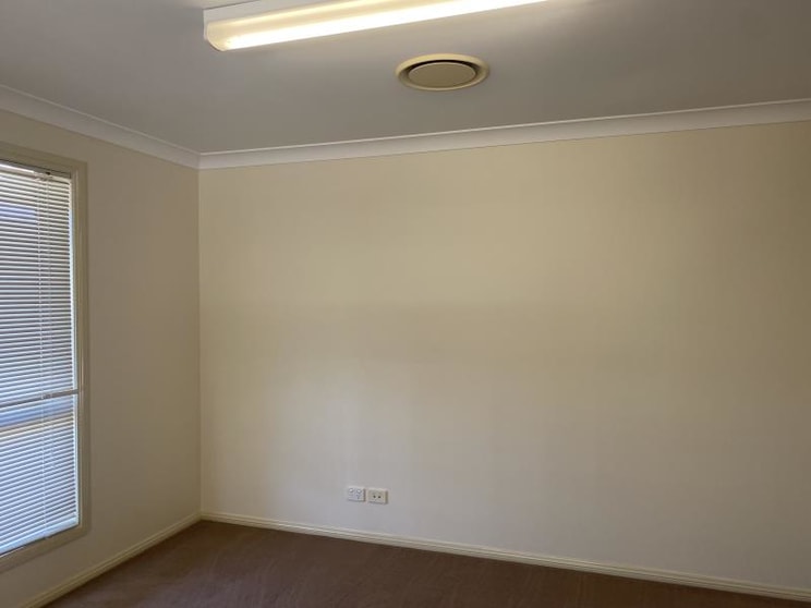 Click to view all images 10 Ralston Drive Orange NSW 2800 - Image 3