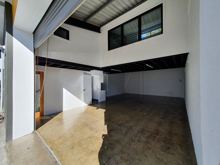 Click to view all images Kirra QLD 4225 - Image 2