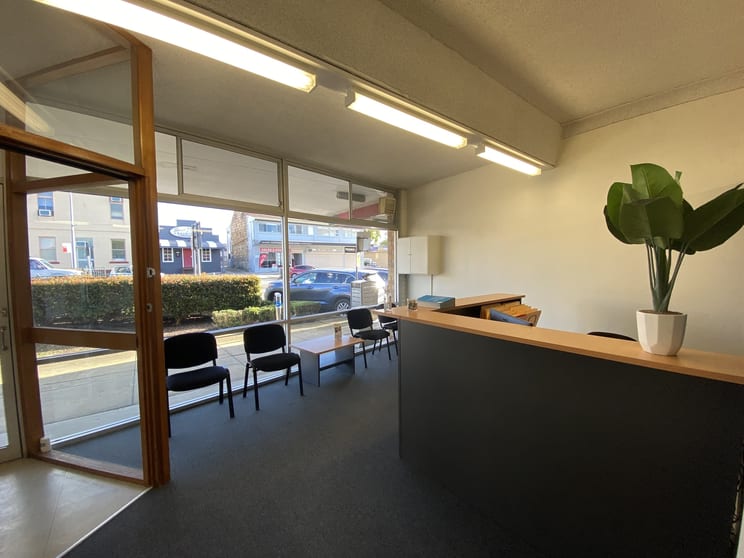 Click to view all images 13 William Street Raymond Terrace NSW 2324 - Image 3