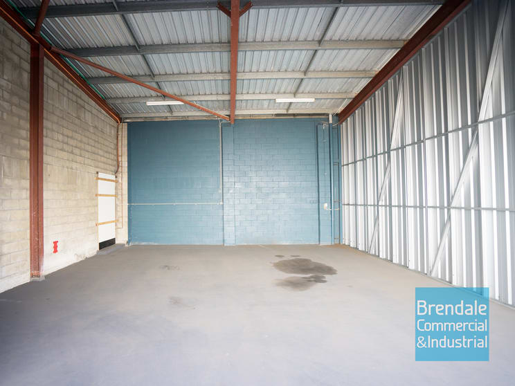 Click to view all images 2/664 Gympie Rd Lawnton QLD 4501 - Image 3