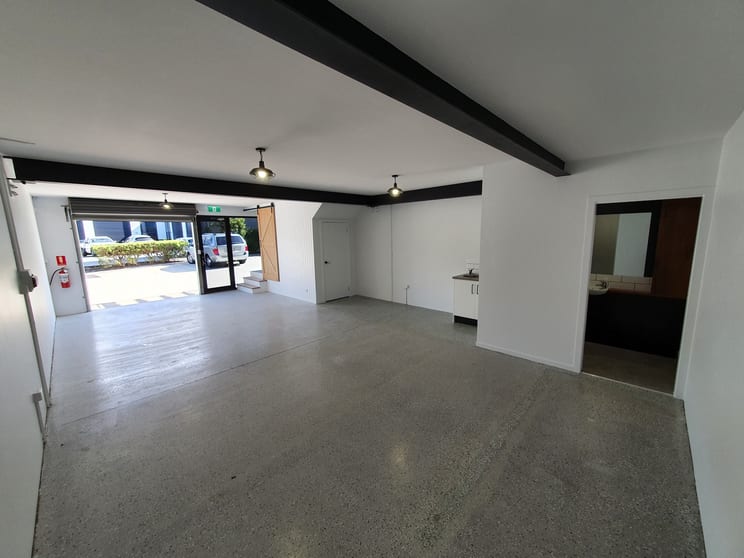 Click to view all images Burleigh Heads QLD 4220 - Image 3