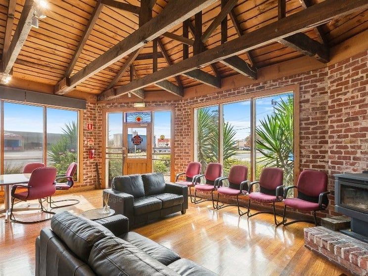 Click to view all images 75/217 Kororoit Creek Road Williamstown VIC 3016 - Image 3