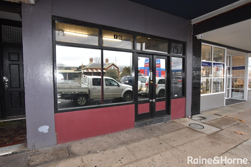 Click to view all images 159 Peisley Street Orange NSW 2800 - Image 3