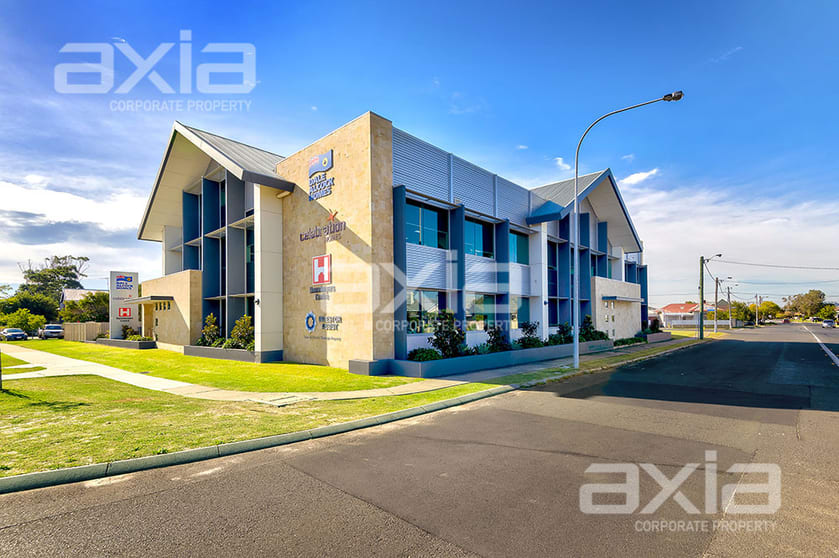 Click to view all images 2 Hayes Street Bunbury WA 6230 - Image 3