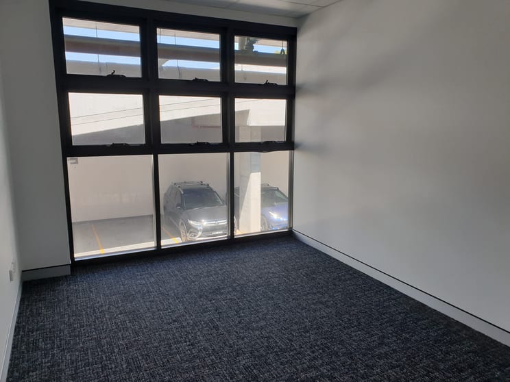 Click to view all images Cromer NSW 2099 - Image 2