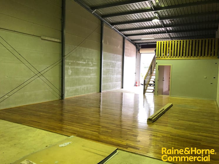 Click to view all images 3/4 Merrigal Road Port Macquarie NSW 2444 - Image 2