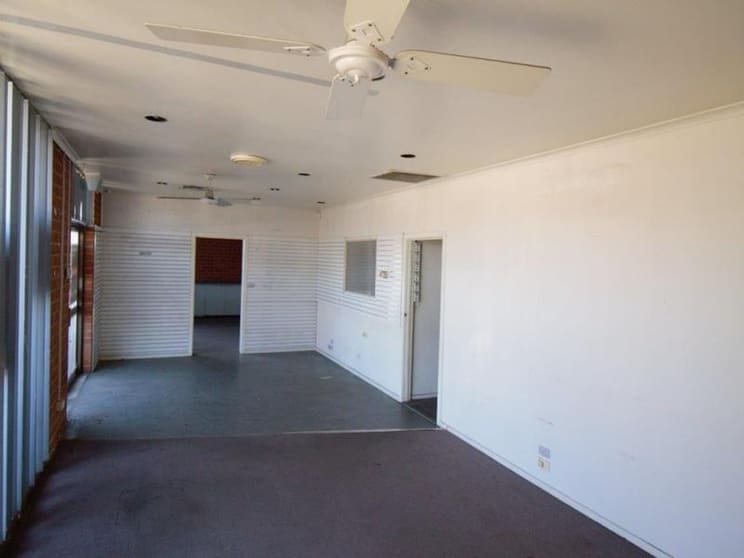 Click to view all images 19-21 Glomar Court Dandenong VIC 3175 - Image 2