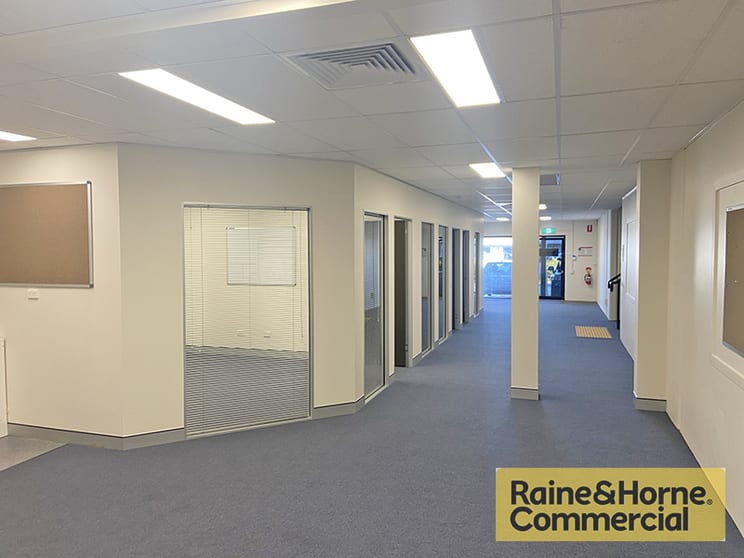 Click to view all images 14/27-29 South Pine Road Brendale QLD 4500 - Image 1