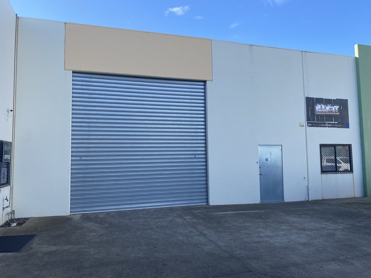 Click to view all images 3/1 Williams Street Melton VIC 3337 - Image 1