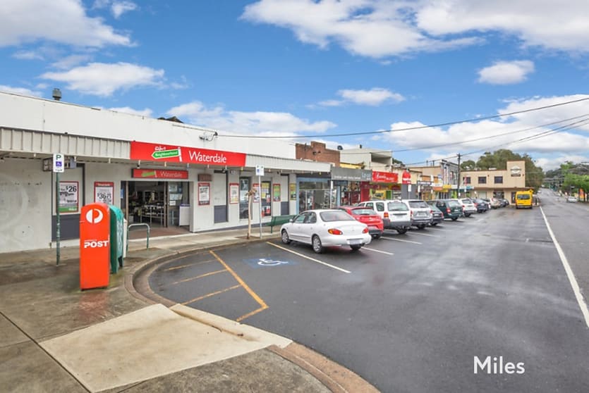 Click to view all images 1/218 Waterdale Road Ivanhoe VIC 3079 - Image 3