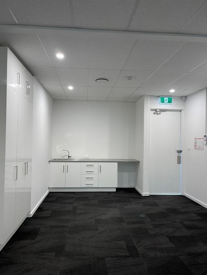 Click to view all images 3/71 Auburn Street Wollongong NSW 2500 - Image 3