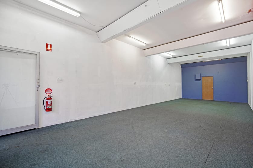 Click to view all images 2/65 Princes Highway Fairy Meadow NSW 2519 - Image 3