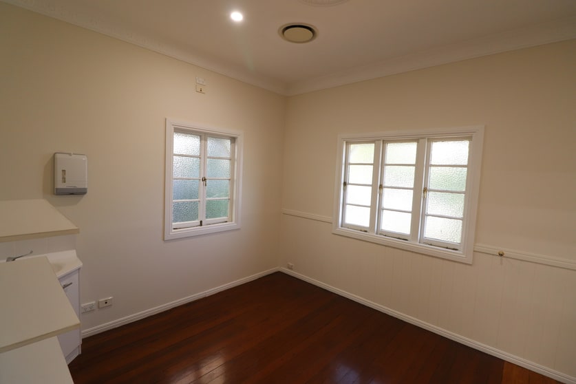 Click to view all images 43 Johnston Street Southport QLD 4215 - Image 3