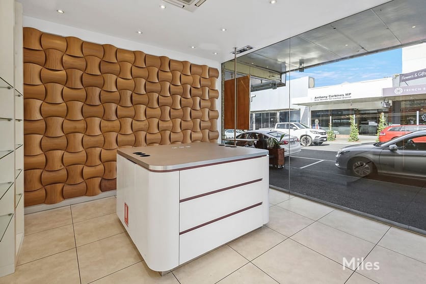 Click to view all images 152 Burgundy Street Heidelberg VIC 3084 - Image 3
