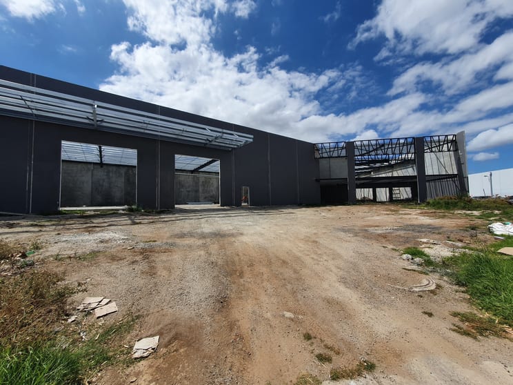 Click to view all images 8 Saligna Drive Tullamarine VIC 3043 - Image 1