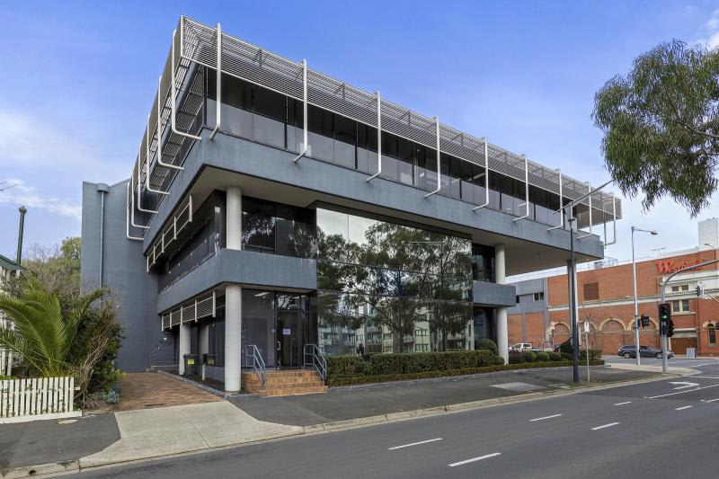 Click to view all images 82 Brougham Street/82 Brougham Street Geelong VIC 3220 - Image 1