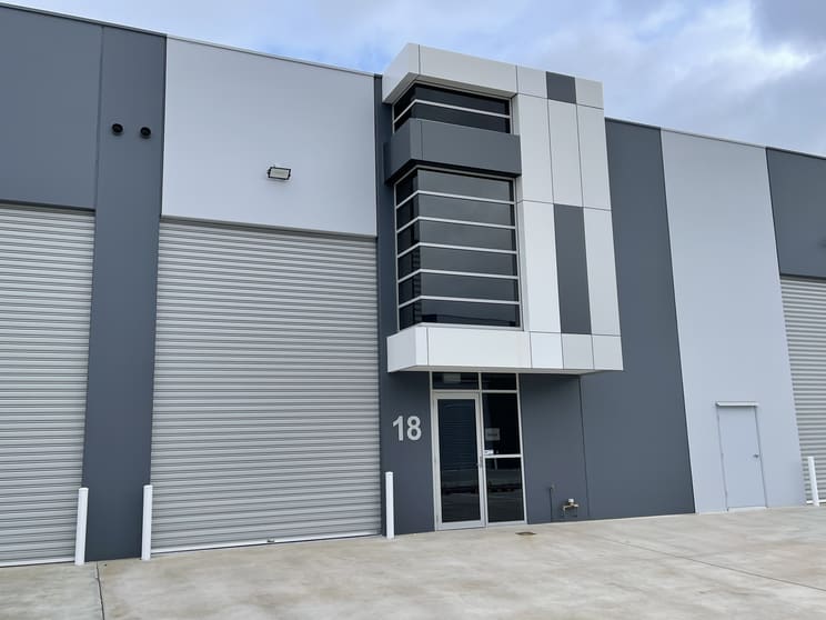 Unit 18/25 Trafalgar Rd Epping VIC 3076 - Image 1