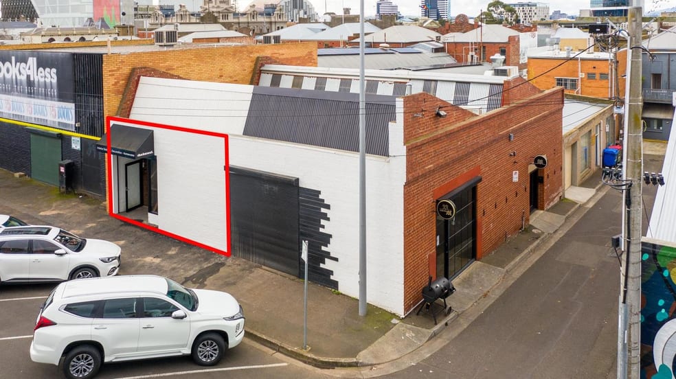 Click to view all images 31 Lt Ryrie Street Geelong VIC 3220 - Image 3