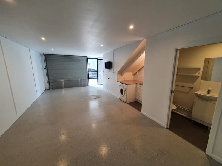 Click to view all images Currumbin QLD 4223 - Image 3