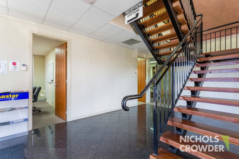 Click to view all images 54 Lakewood Boulevard Carrum Downs VIC 3201 - Image 2