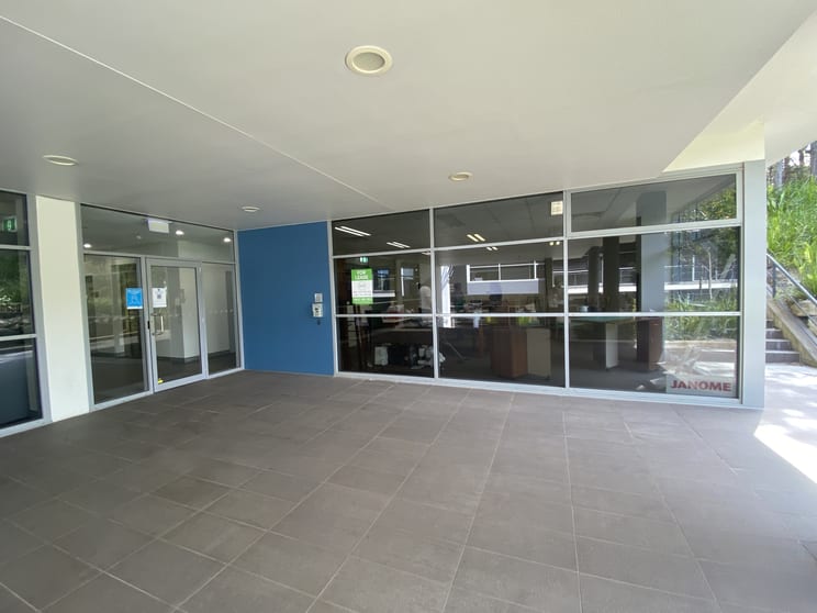 Click to view all images 4205/4 Daydream Street Warriewood NSW 2102 - Image 1