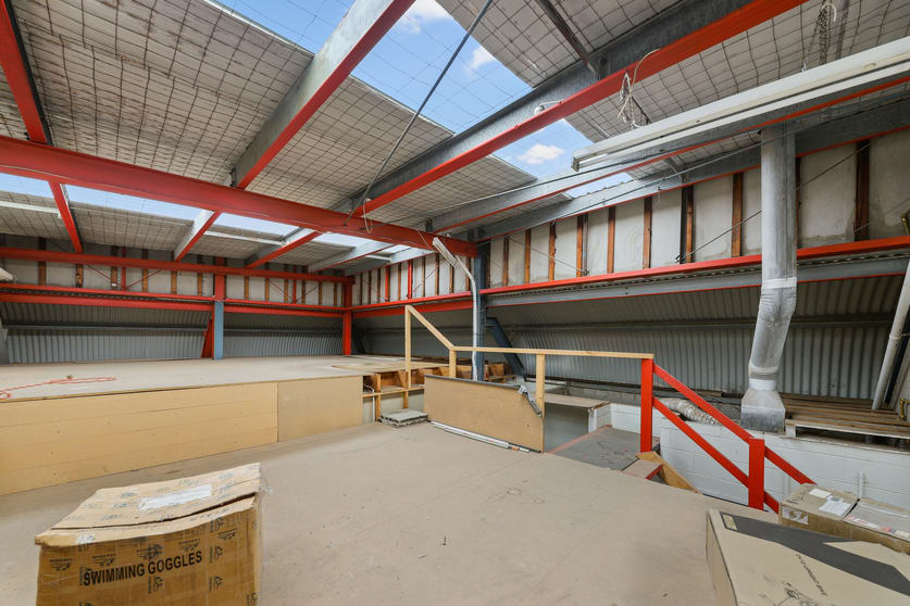 Click to view all images 11/51-53 Cleeland Road Oakleigh South VIC 3167 - Image 3