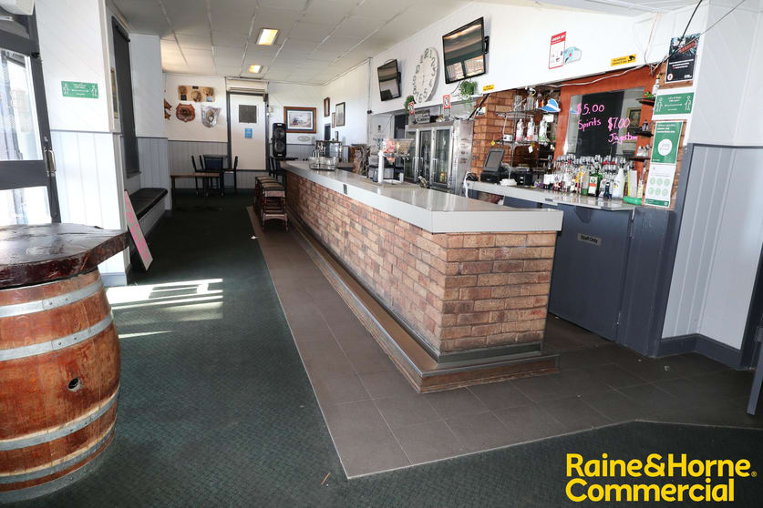 Click to view all images Part/1 Hill Street, Junee Wagga Wagga NSW 2650 - Image 3