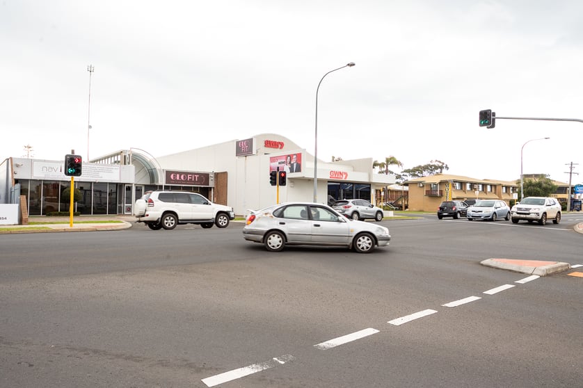 Click to view all images 1/64 Spencer Street Bunbury WA 6230 - Image 3
