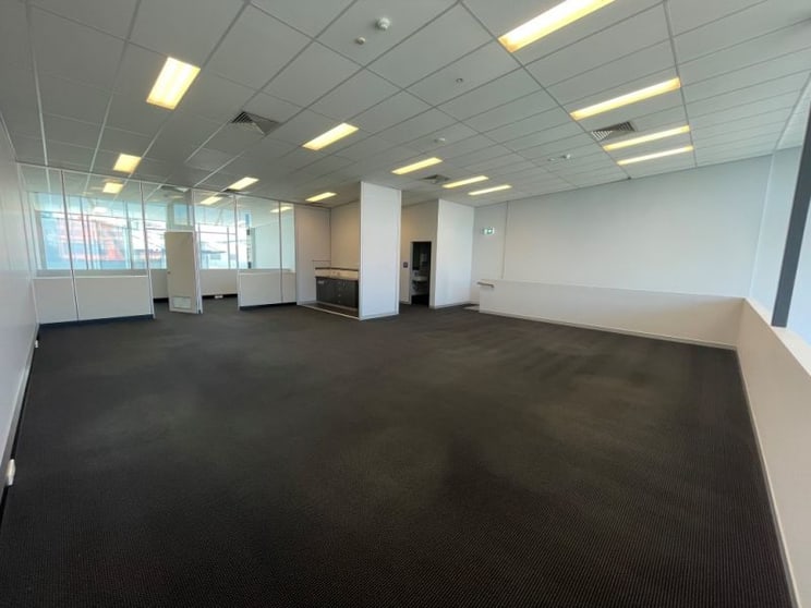 Click to view all images 13B/8 Metroplex Avenue Murarrie QLD 4172 - Image 2