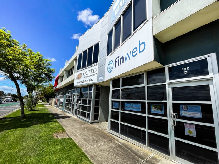Click to view all images 180D Sladen Street Cranbourne VIC 3977 - Image 2
