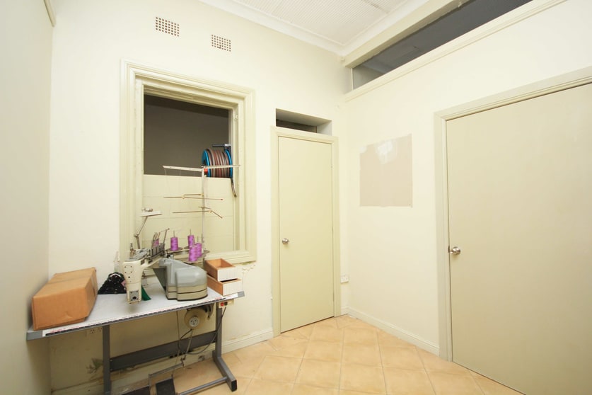 Click to view all images 422 New Canterbury Rd Dulwich Hill NSW 2203 - Image 3