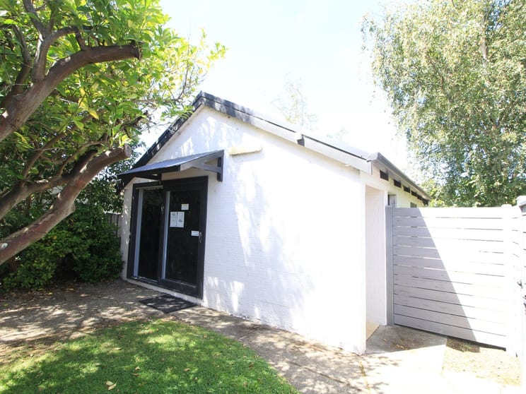 Click to view all images 309 Main Street Bairnsdale VIC 3875 - Image 1